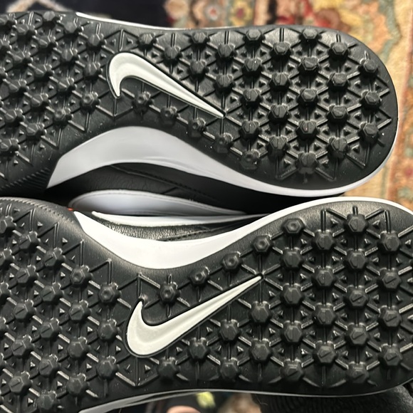 The Nike Premier III TF - Picture 6 of 8